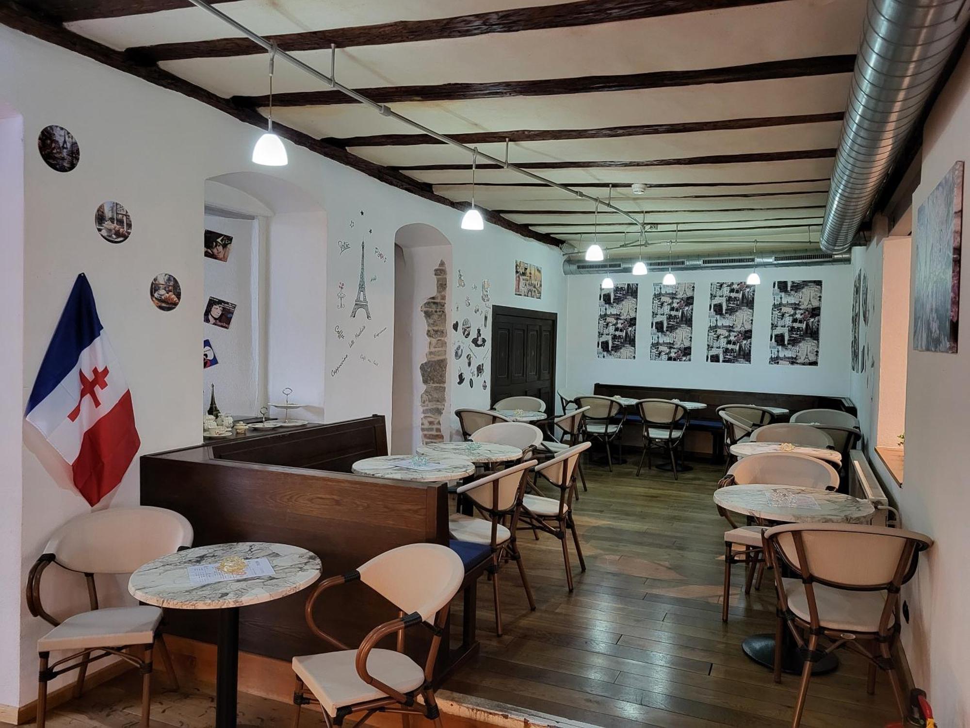 Gasthaus Zur Rose, Peruanisches Restaurant Und Franzoesisches Cafe Zell am Main Esterno foto